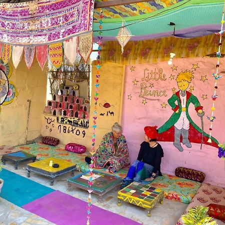 Hostel Little Prince Home Stay Jaisalmer Bagian luar foto