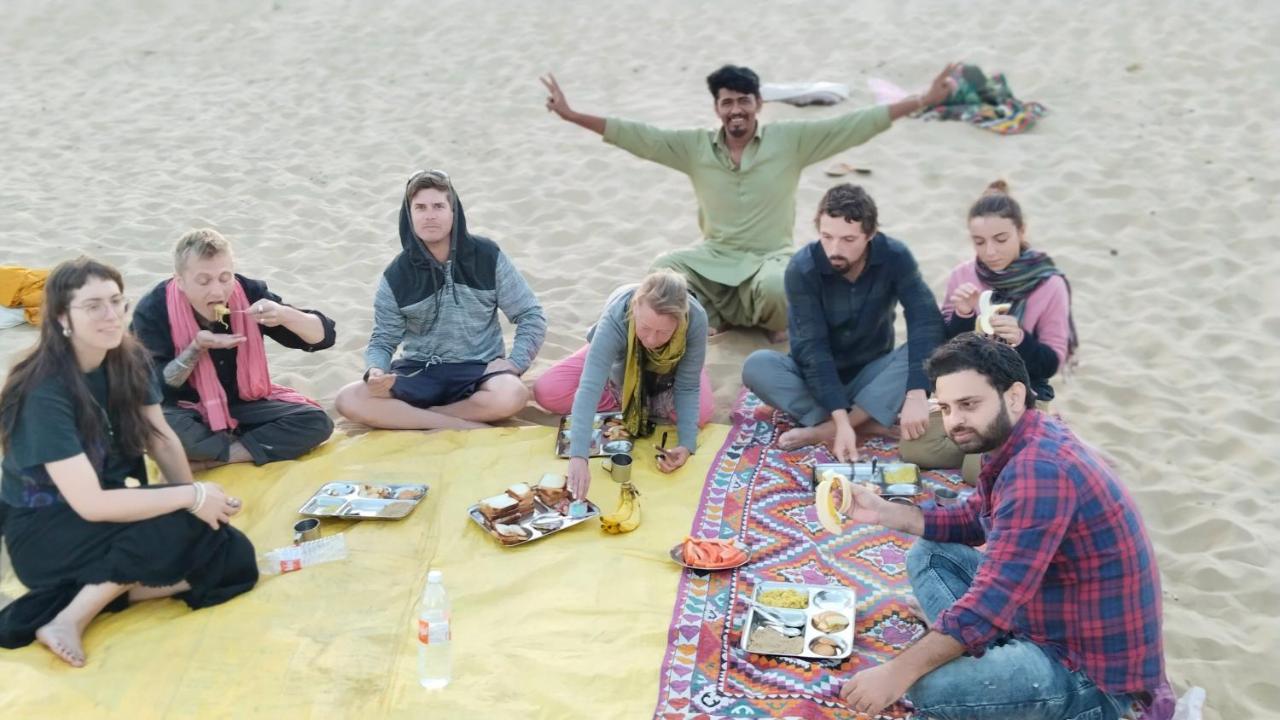 Hostel Little Prince Home Stay Jaisalmer Bagian luar foto