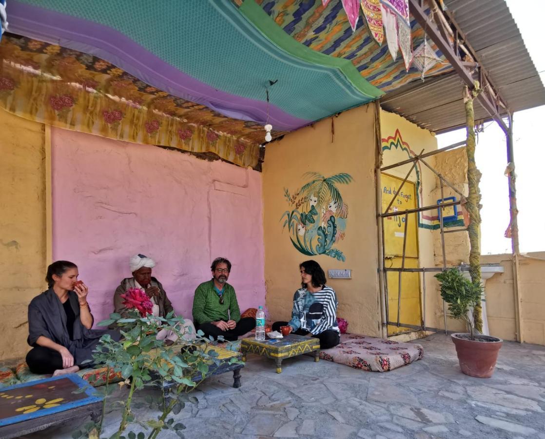 Hostel Little Prince Home Stay Jaisalmer Bagian luar foto
