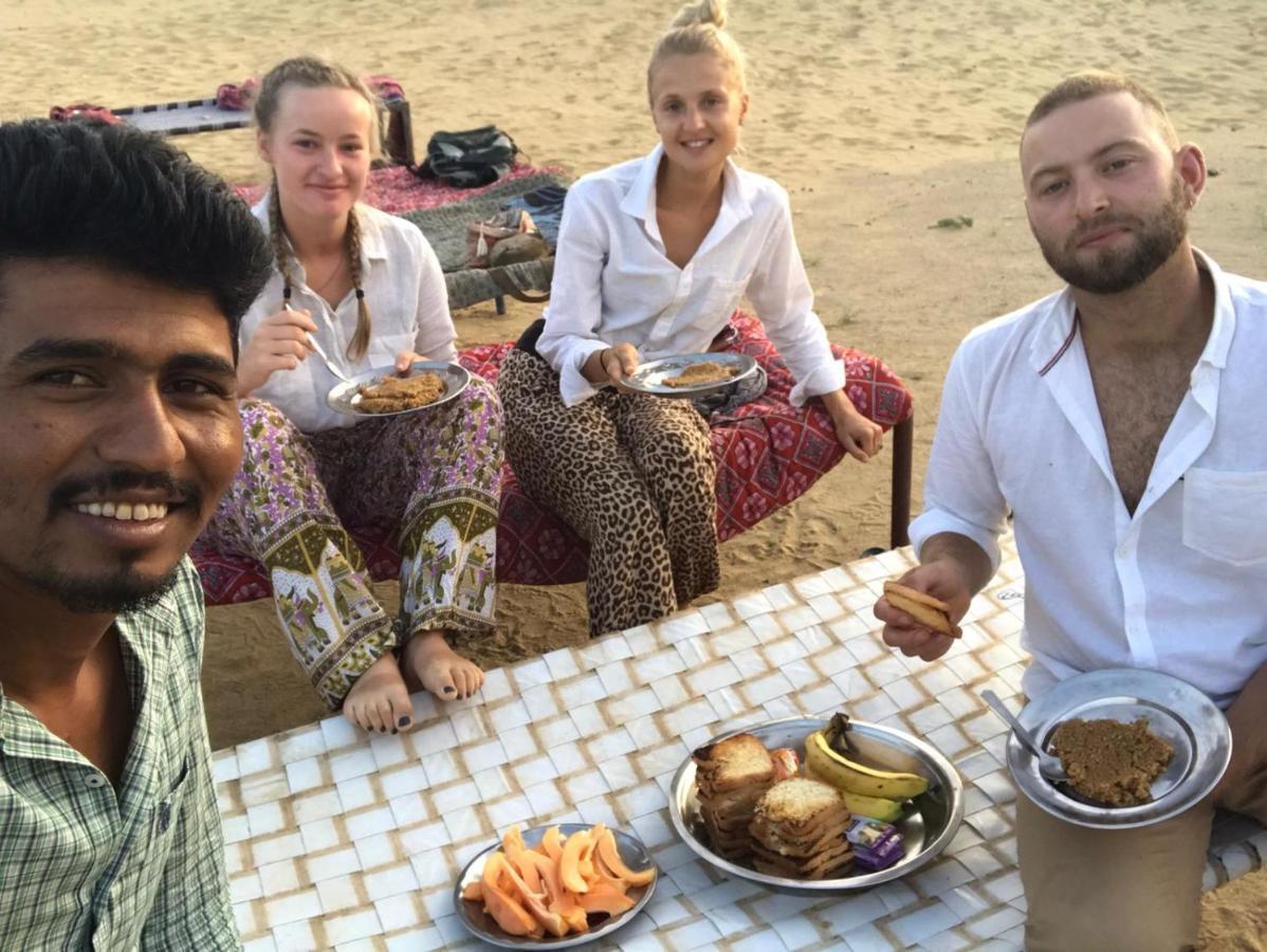 Hostel Little Prince Home Stay Jaisalmer Bagian luar foto